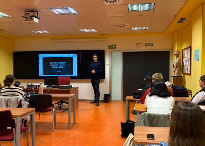 Enseñando marketing a la nueva generación estética